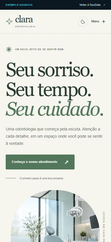 Versão para celular do exemplo Clara Odontologia